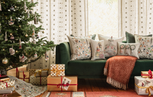 Load image into Gallery viewer, CHRISTMAS WREATH POCKET PILLOW