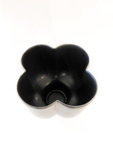 Load image into Gallery viewer, QUATREFOIL VASE - WIDE BLACK