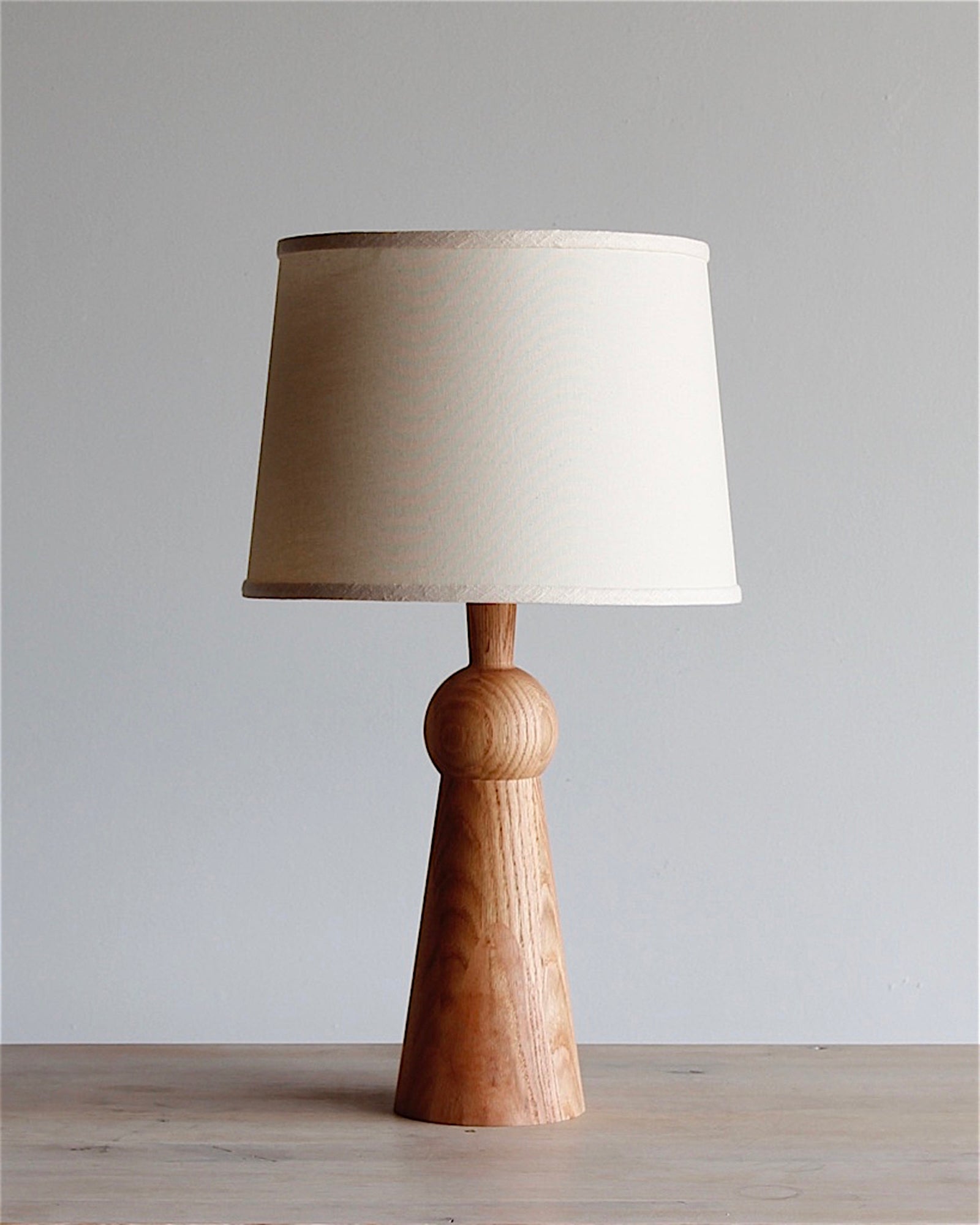 BELLA SKIRT LAMP NATURAL