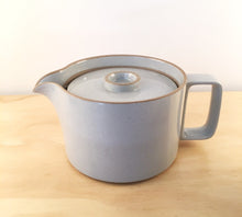 Load image into Gallery viewer, HASAMI PORCELAIN TEAPOT - GREY