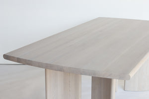 CREST DINING TABLE